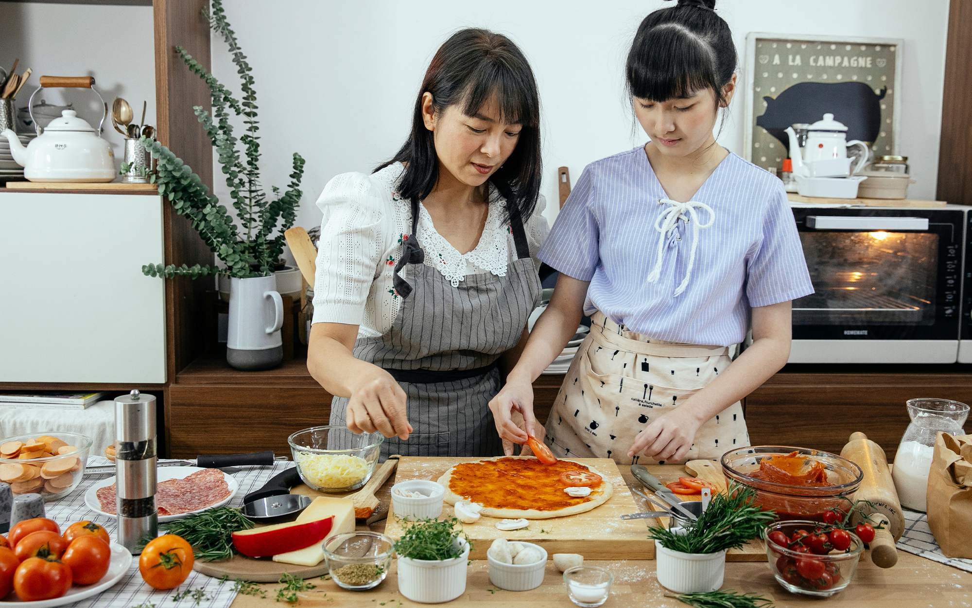 TIPS TO IMPROVE YOUR DIET AND ENHANCE YOUR WELLBEING IN 2023