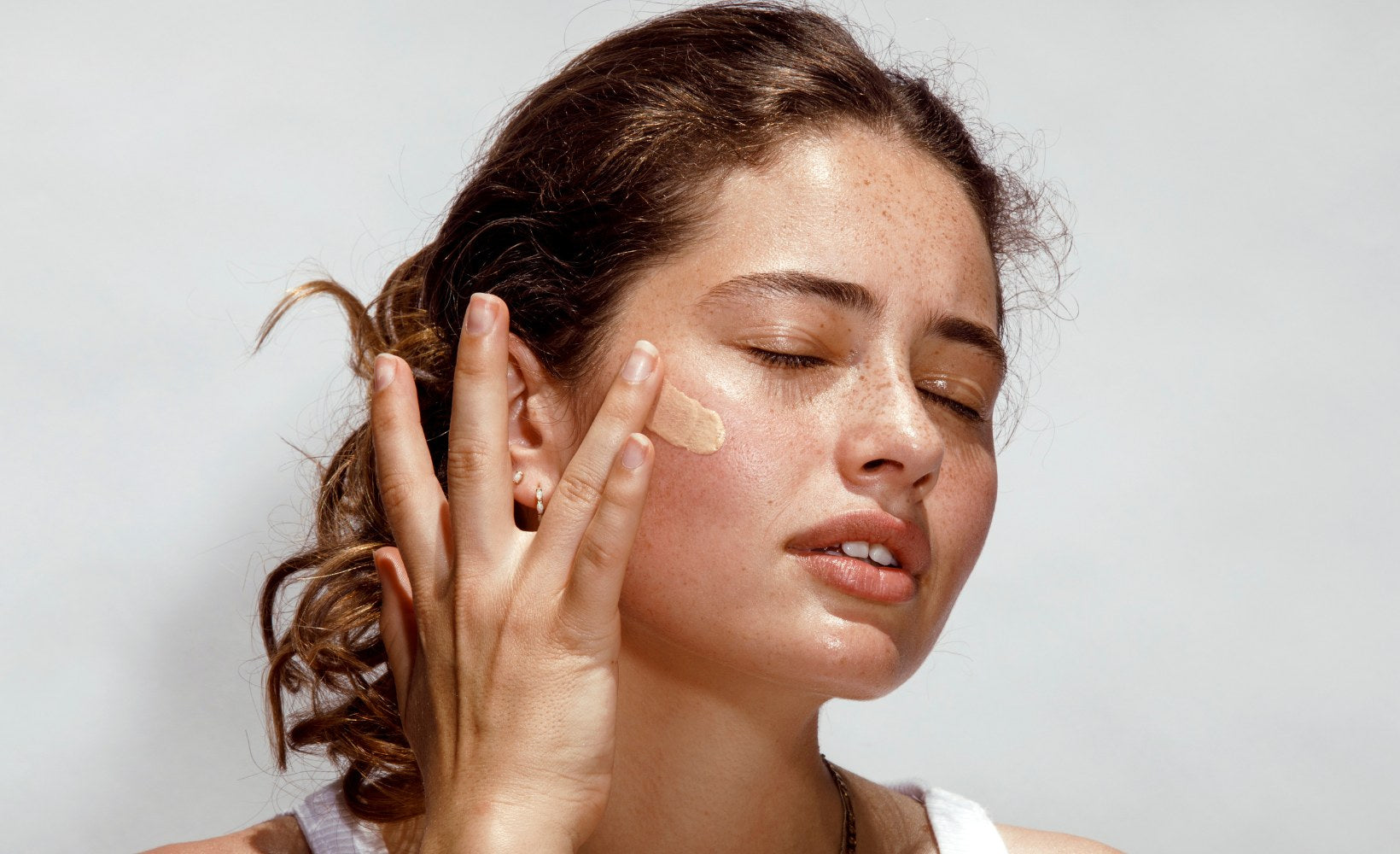 CHOOSING THE RIGHT MOISTURIZER  FOR YOU